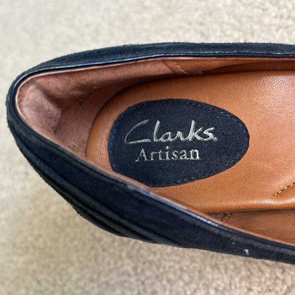 Clark’s Navy suede heels. In excellent condition. Just don’t wear heels anymore. - Picture 5 of 6
